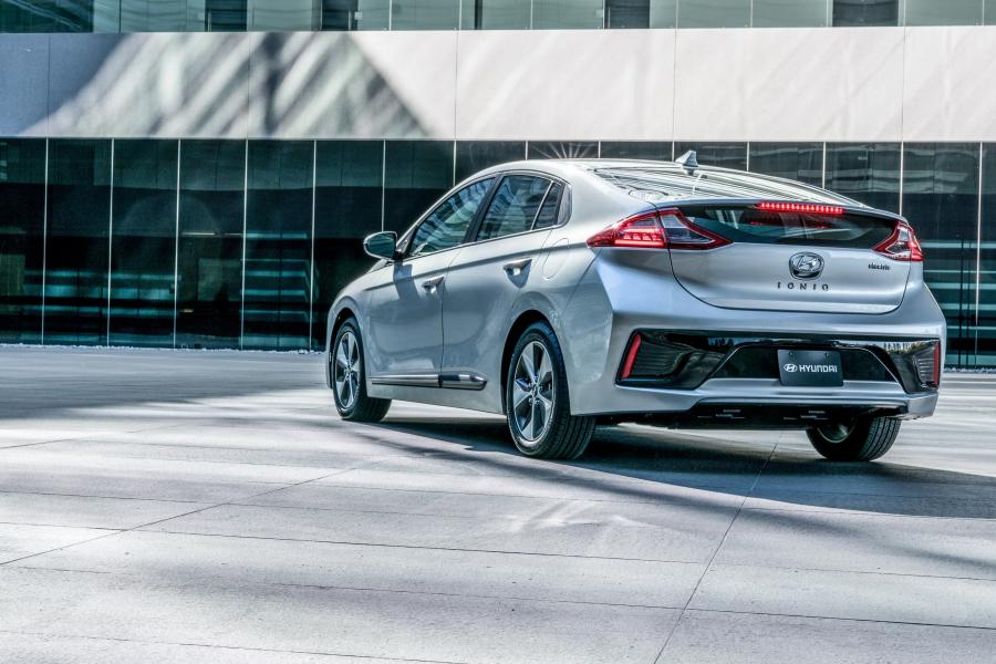  Hyundai IONIQ electric (AE) 2016 года  (NA) (фото 19 из 41)